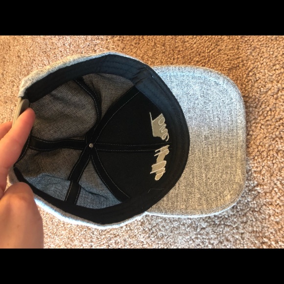 Tone It Up hat - Picture 2 of 3
